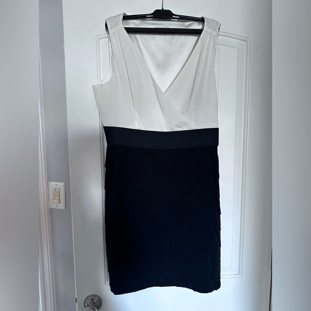 New York & Co Stretch Body-Con Dress, size L